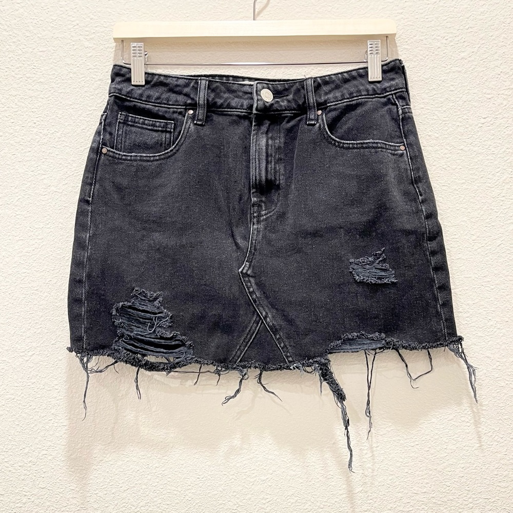 Pre-loved! PACSUN Black Ripped Raw Hem Skirt!